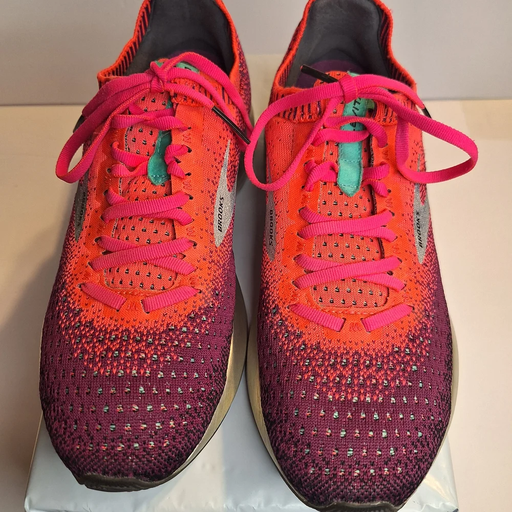 Brooks Levitate 2 Women's Sneakers Shoes. Size 8.5 - Picture 2 of 11